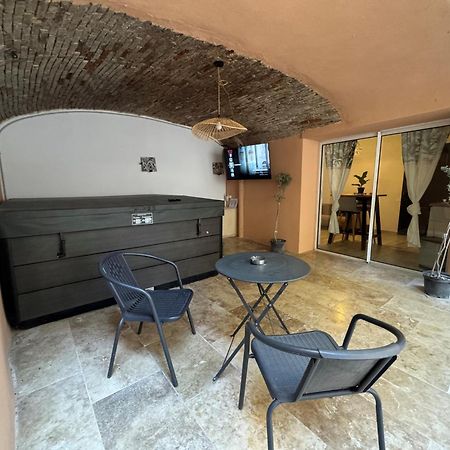 Alena Apartman Bourg-Saint-Andéol Kültér fotó