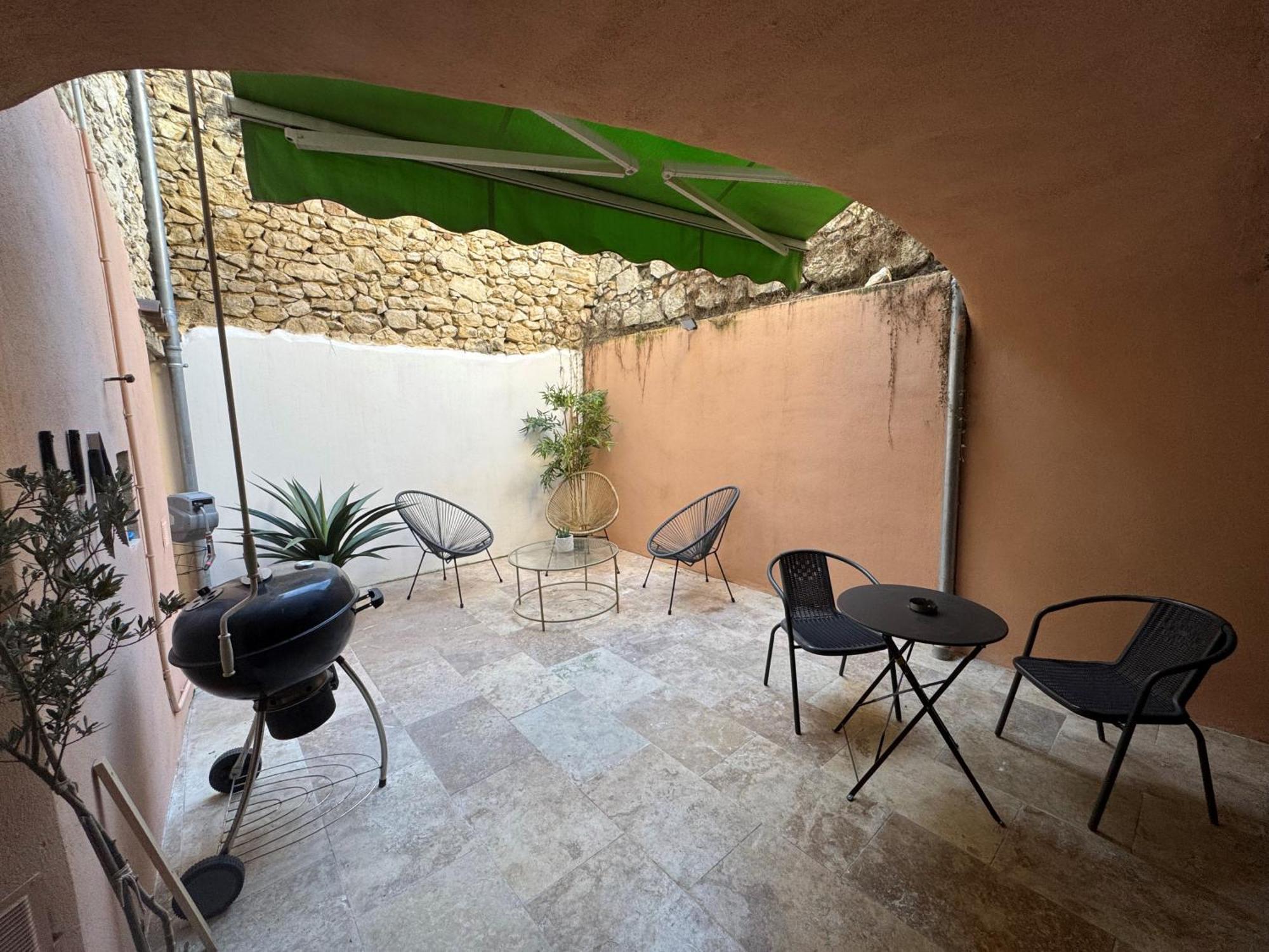 Alena Apartman Bourg-Saint-Andéol Kültér fotó